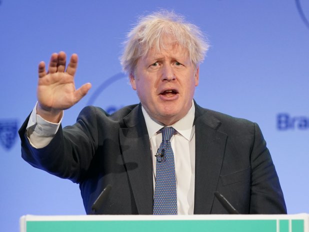 Boris Johnson rezignoval