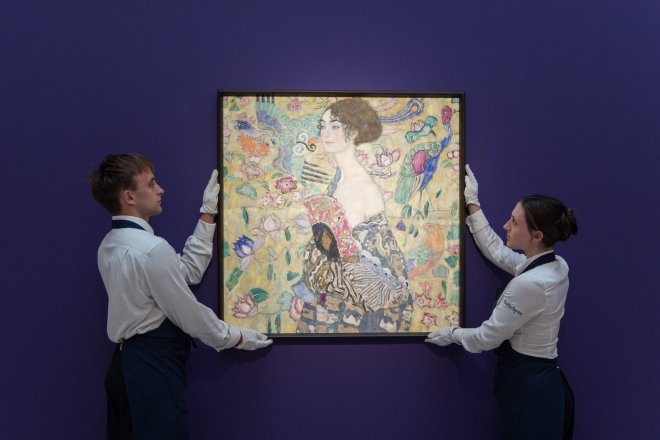 Obraz Dáma s vějířem od malíře Gustava Klimta