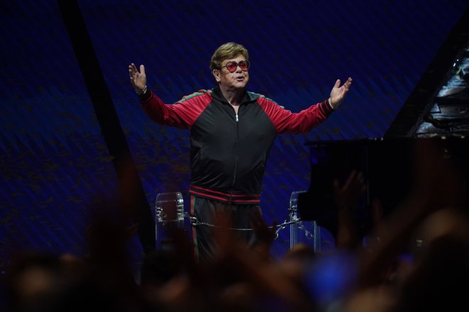 Elton John na koncertě ve Stockholmu