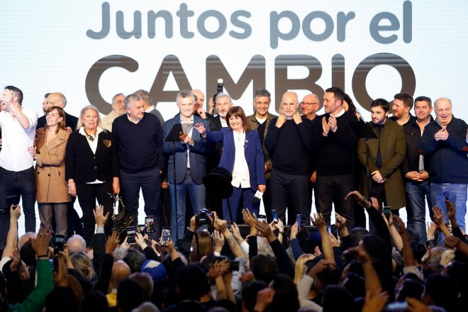 Favoritem argentinských voleb se stal Javier Milei