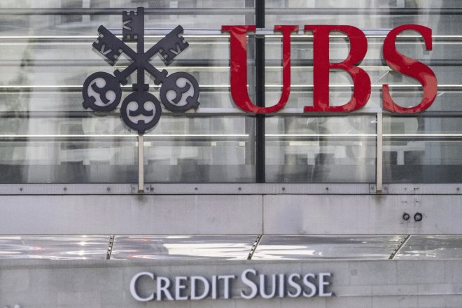UBS měla za kvartál ztrátu 785 milionů dolarů kvůli nákladům na převzetí Credit Suisse