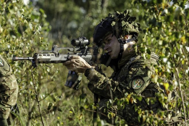 Lotyšsko obnovilo povinnou službu v armádě kvůli odstrašení Ruska