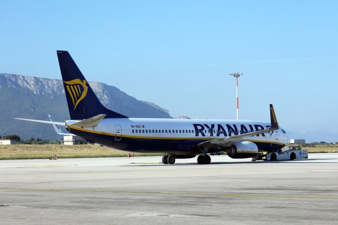 Ryanair kvůli chybějícím novým letadlům zruší mnoho zimních spojů