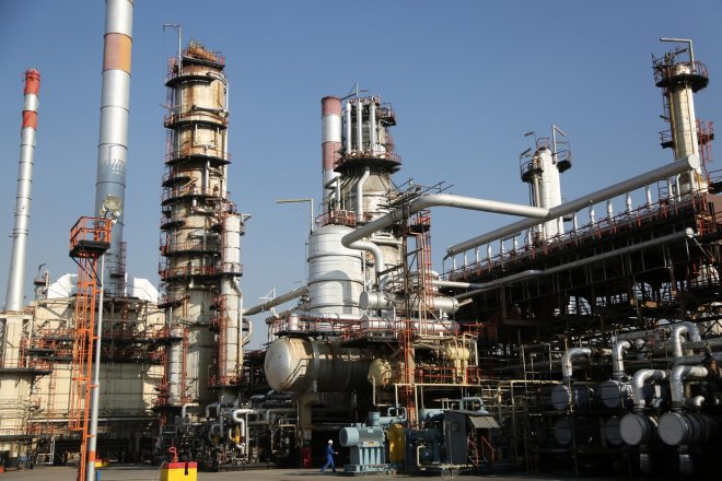 Rafinérie v Íránu