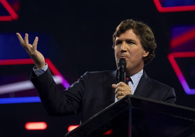 Bývalý moderátor americké televizní stanice Fox News Tucker Carlson