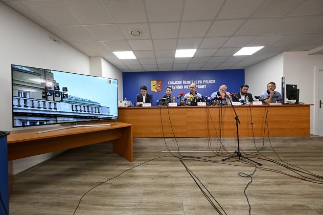 Tisková konference Policie ČR k vyhodnocení postupu při útoku střelce na Filozofické fakultě Univerzity Karlovy