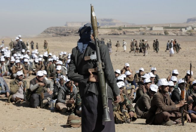 Americké a britské síly společně zaútočily na stanoviště jemenských povstalců