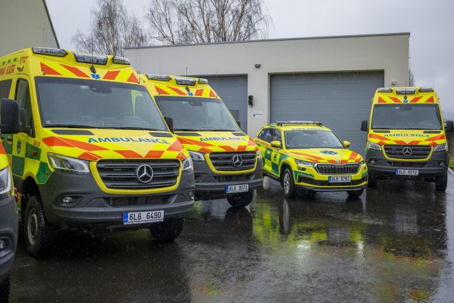 Z Liberce na Ukrajinu. Kraj pošle na frontu vyřazené sanitky