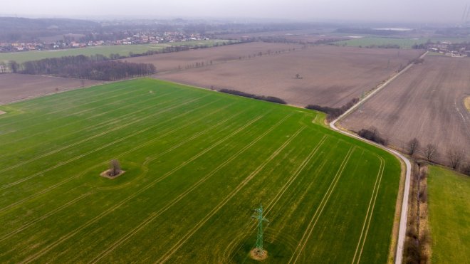 Obyvatelé Dolní Lutyně v referendu odmítli stavbu továrny na výrobu baterií