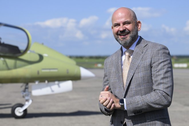Ředitel firmy Aero Vodochody Viktor Sotona