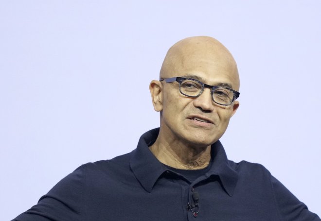 Microsoft má nově dva šéfy. Nadella se soustředí na AI, Althoff na obchod