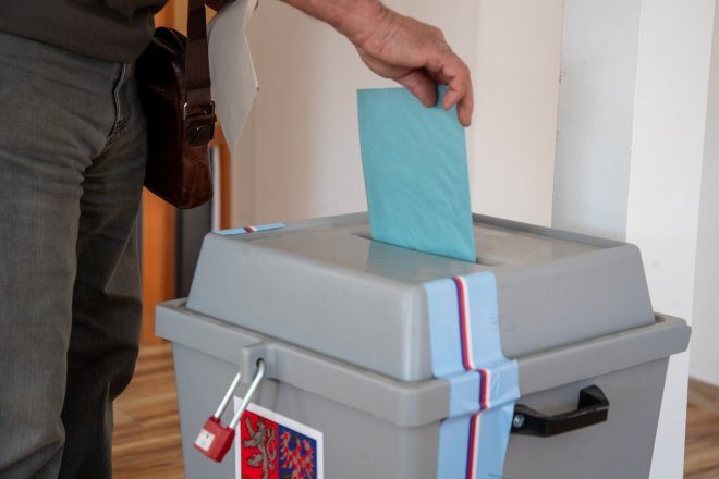 Dnes je poslední šance pro Čechy žijící v cizině zapsat se do voličských seznamů. Jinak v říjnu neodvolí