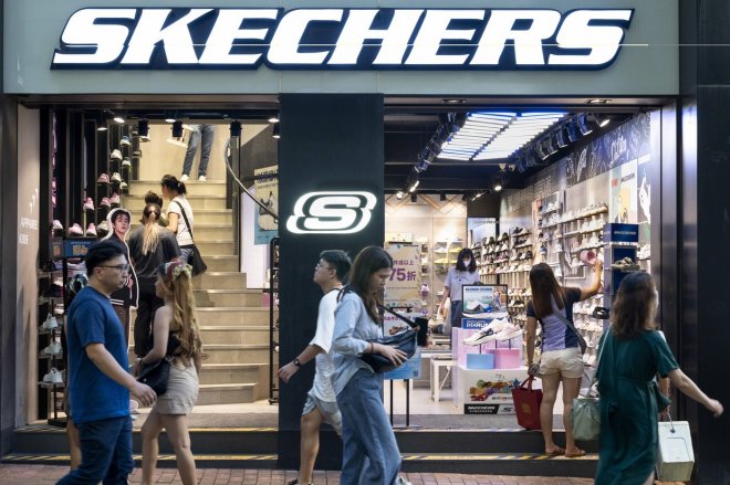 Skechers