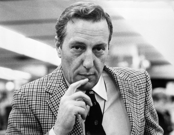 Zemřel proslulý spisovatel Frederick Forsyth