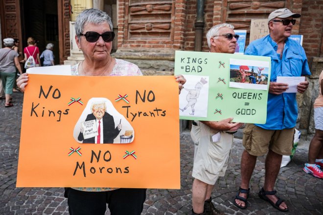 V celých USA budou protesty proti Trumpovi, který pořádá vojenskou přehlídku