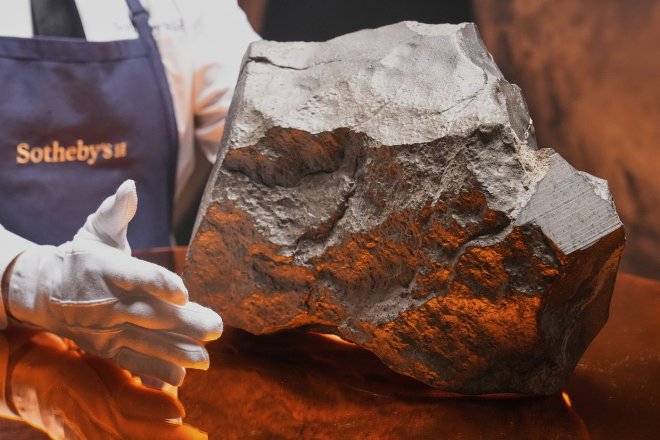 Dražba meteoritu z Marsu