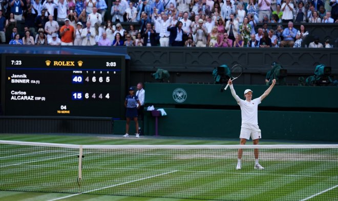 Tenis jen pro elitu. Wimbledonská sedadla se obchodují za cenu pražského bytu