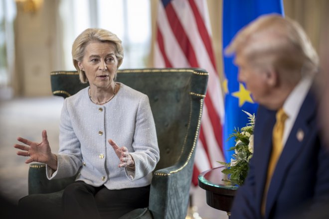 Šéfka Evropské komise Ursula von der Leyenová a americký prezident Donald Trump