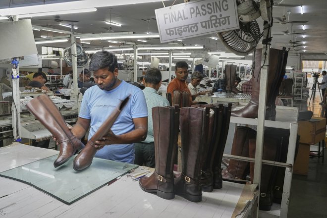 Indické exportéry drtí nová americká cla