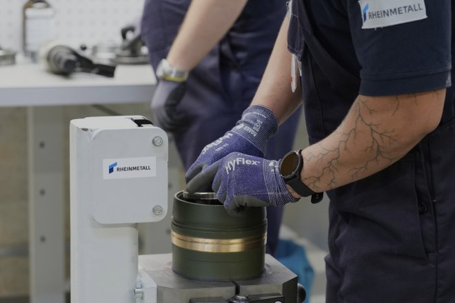 Německá Rheinmetall podepsala dohodu na výrobu střelného prachu v Rumunsku