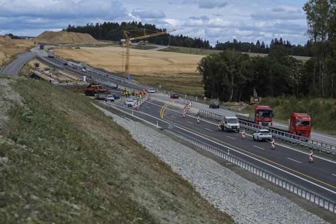 Stavba příhraničního úseku dálnice D3, Dolní Dvořiště