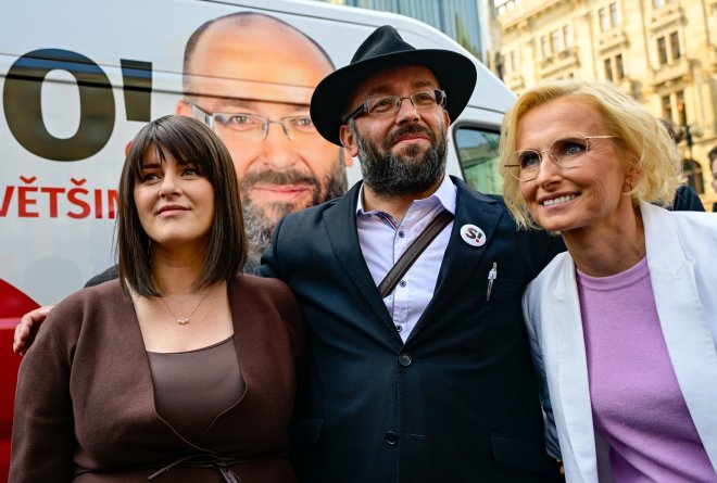 Jana Maláčová, Daniel Sterzik a Kateřina Konečná