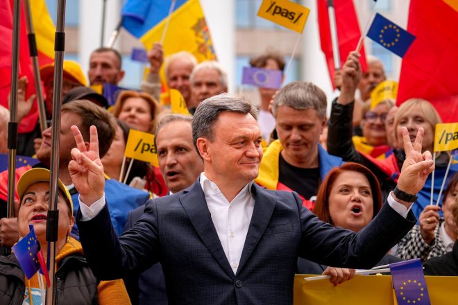 V moldavských parlamentních volbách zatím vede proevropská strana PAS