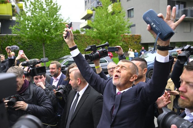 Politika kýče končí, začíná éra kšeftování o každý hlas