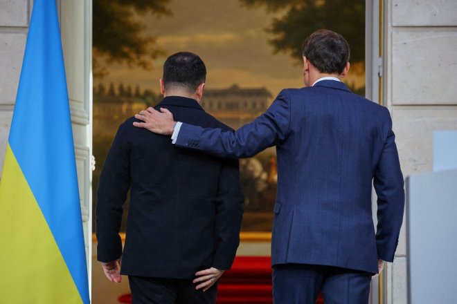 Emmanuel Macron a Volodymyr Zelenskyj