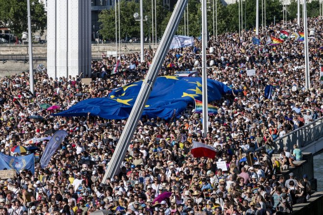 Maďarský Pride po Orbánově pádu. Účastníci cítí víc svobody