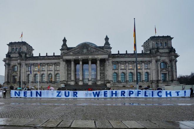 Němečtí poslanci schválili novou podobu vojenské služby, má i prvek povinnosti