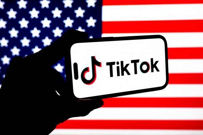 TikTok přistoupil na dohodu, která ho bude stát nejméně 100 milionů dolarů, tedy zhruba 2,1 miliardy korun