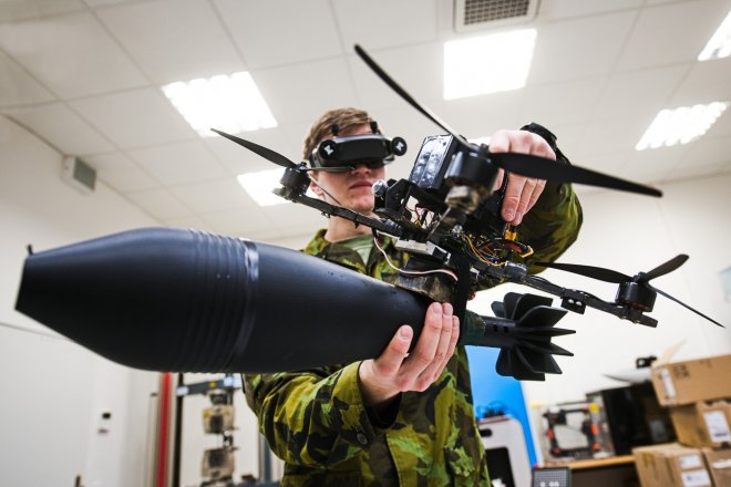 Němci a Ukrajinci spustili společnou výrobu dronů