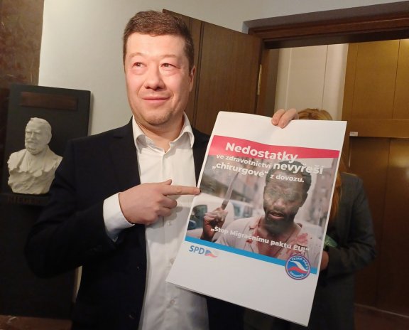 Soud zrušil trest pro SPD za kontroverzní plakáty