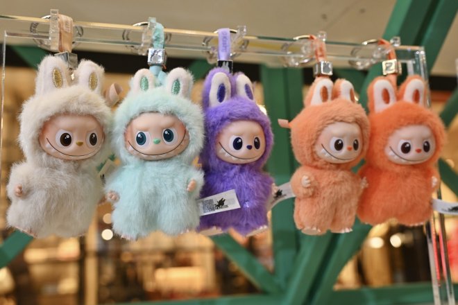 Labubu se chce zalíbit Evropanům. Investoři jsou ale skeptičtí