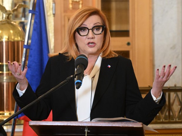 Ministryně financí Alena Schillerová představuje EET