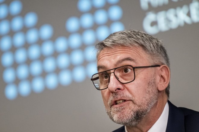 50 tisíc na startu. Metnarův recept, jak přitáhnout lidi k policii