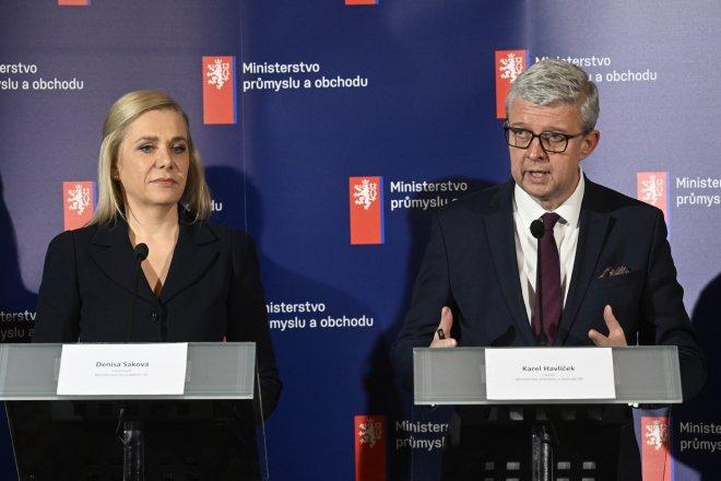 Havlíček: ČR je připravena k investicím, které zajistí dodávky ropy na Slovensko