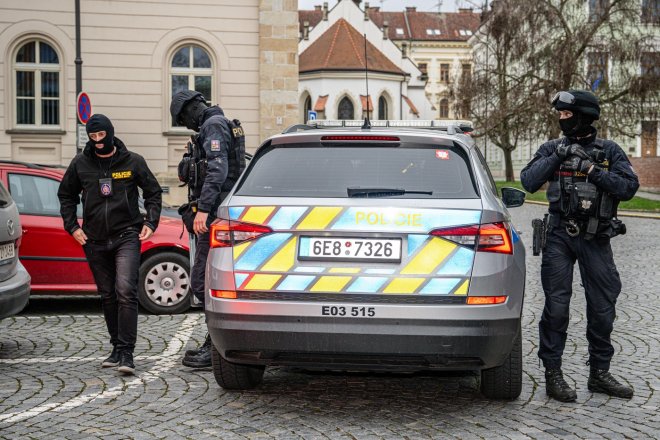 Policie stíhá za požár v Pardubicích pátého člověka, potvrdili státní zástupci