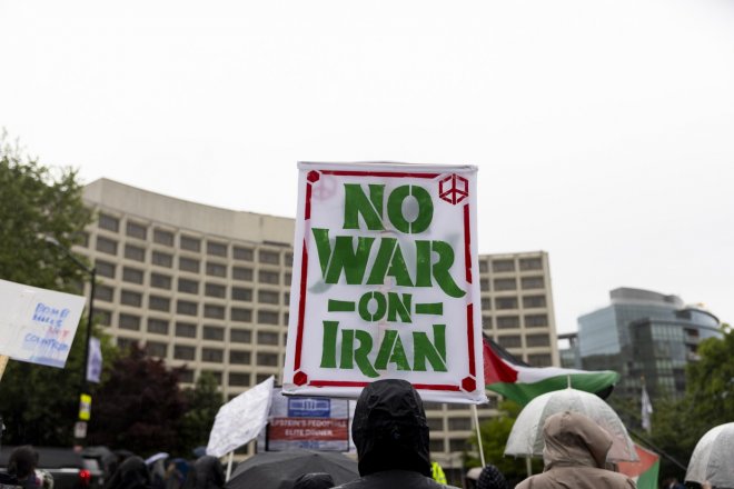 Průlom na obzoru? Írán nabízí otevření Hormuzu a konec války