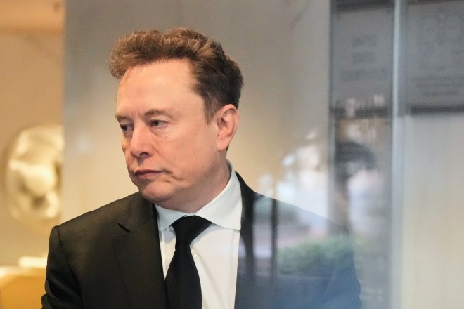 Musk už není dolarový bilionář. Burza mu připomněla, že ani rakety nelétají pořád vzhůru