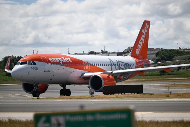 easyJet