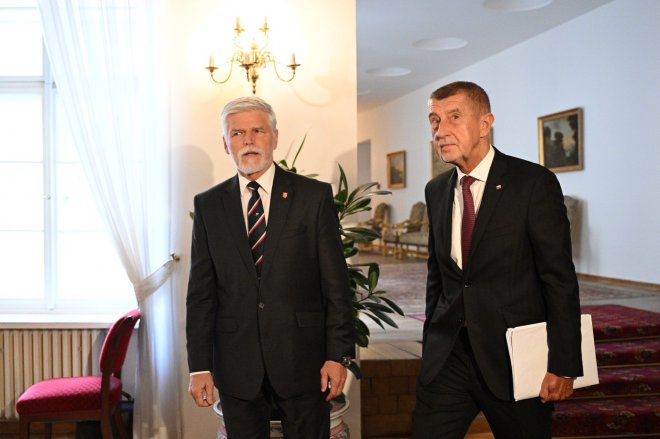 Prezident Petr Pavel a předseda vlády Andrej Babiš (ANO)