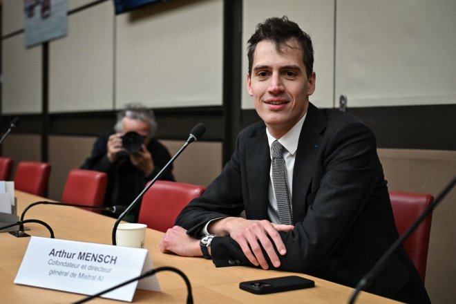Arthur Mensch
