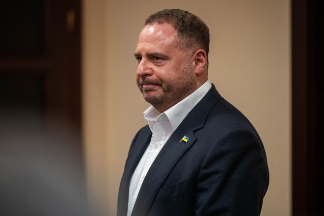 Zelenského bývalá pravá ruka je ve vazbě. Čelí podezření z praní špinavých peněz