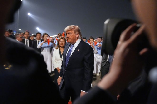 Americký prezident Donald Trump dorazil do Číny na historickou návštěvu