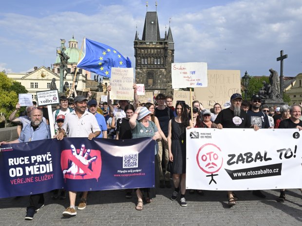 Koalice navrhla rozšíření okruhu lidí, kteří nehradí poplatek pro ČT a ČRo