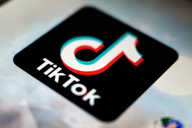 Majitel TikToku nabírá miliardy. Zbrojí na AI závod