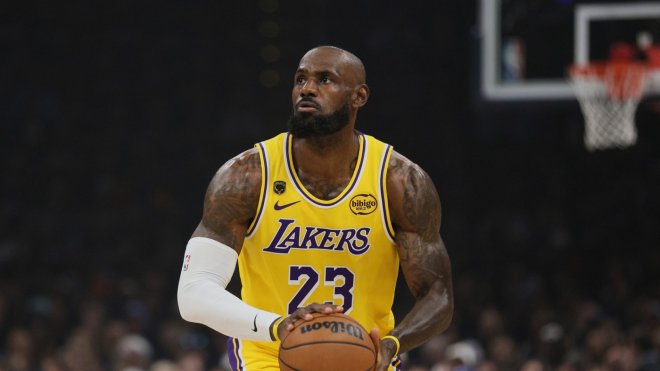 Novou trofejí miliardářů jsou sportovní kluby. Lakers se prodává za čtvrt bilionu