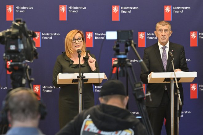 Alena Schillerová a Andrej Babiš
